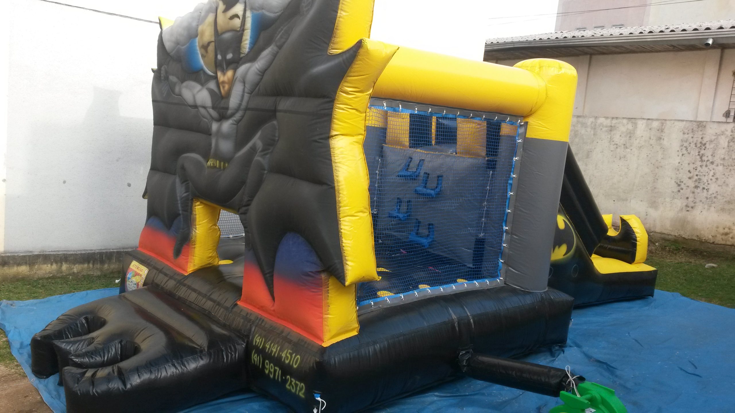 Batcastelo inflável - Thamy Festas Tobogã - Festas em Curitiba, Boqueirão